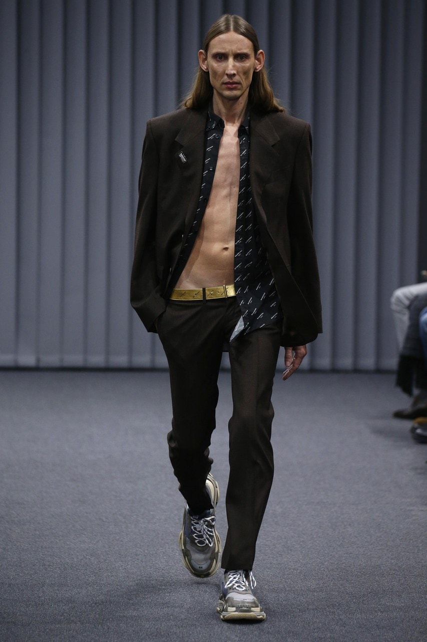 Paris Fashion Week Autunno/Inverno 2017/18 Balenciaga